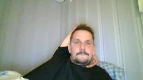 Snapshot of ariparikrigsmann chatting on February 2026 08:05:02 PM ariparikrigsmann online show from February 2026 08:05:02 PM