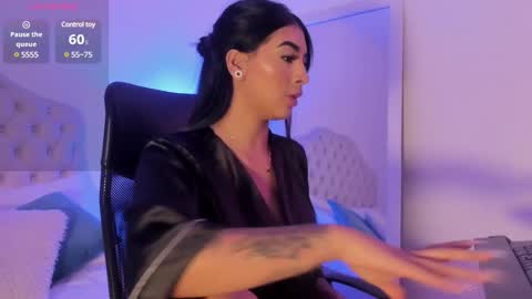 Snapshot of arirobert_ chatting on March 2025 09:06:02 AM Ari Robert online show from March 2025 09:06:02 AM