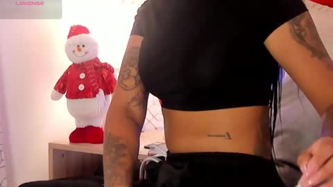 Snapshot of arirobert_ chatting on November 2025 04:01:02 AM Ari Robert online show from November 2025 04:01:02 AM