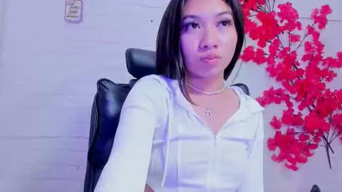 aris_logan online show from May 2026 07:49:02 AM
