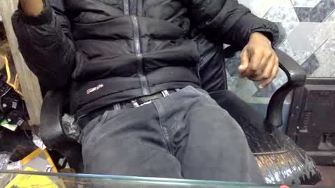 arjun9830 online show from December 2025 07:49:02 AM