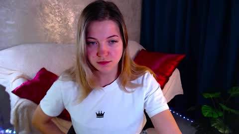 Arlana online show from November 2025 12:53:02 AM