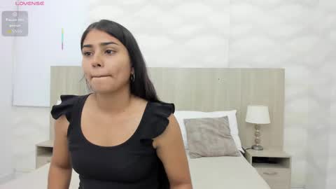 Arlet Powell online show from November 2025 03:28:01 AM