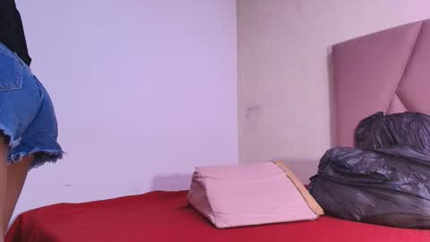 Snapshot of arleth_1 chatting on October 2025 03:07:02 AM Arleth online show from October 2025 03:07:02 AM