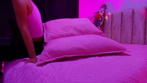 Snapshot of arleth_1 chatting on December 2025 03:04:01 AM Arleth online show from December 2025 03:04:01 AM