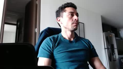 Armand online show from October 2025 06:39:01 PM