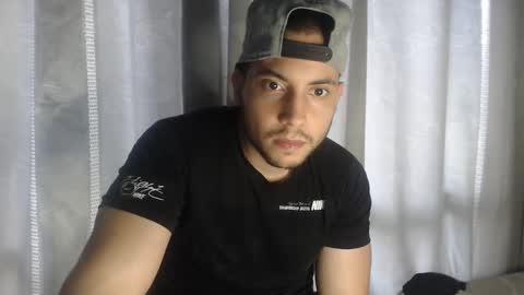 Snapshot of armando_2002 chatting on October 2025 05:59:01 PM ARMANDO online show from October 2025 05:59:01 PM