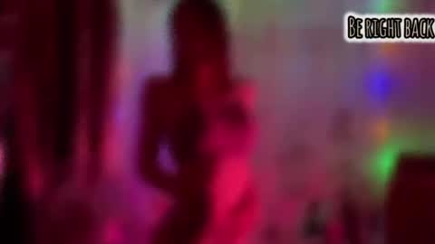 Snapshot of armurra chatting on April 2026 06:07:01 AM armurra online show from April 2026 06:07:01 AM