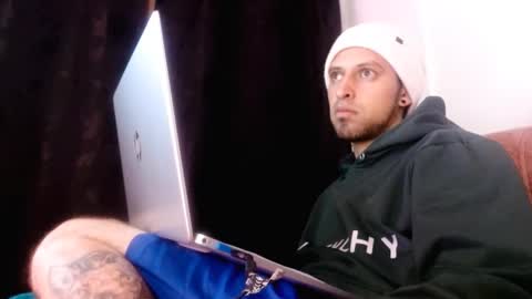 Snapshot of aron_15 chatting on January 2025 05:19:02 AM aron 15 online show from January 2025 05:19:02 AM