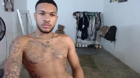 aron_7 online show from December 2024 06:53:01 AM