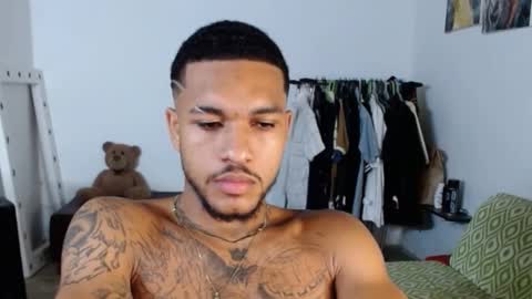 aron_7 online show from December 2024 07:04:02 AM