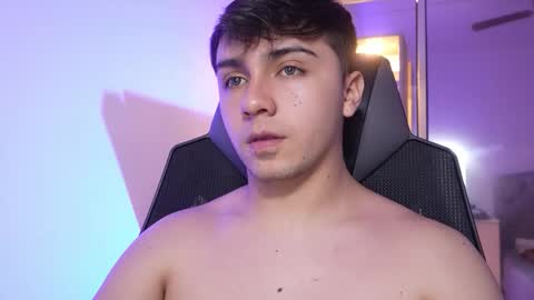 aron__cooper online show from November 2025 01:22:02 PM