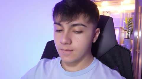 aron__cooper online show from December 2025 02:33:02 PM