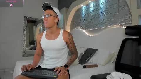 ARON BOLT online show from January 2026 02:55:01 PM