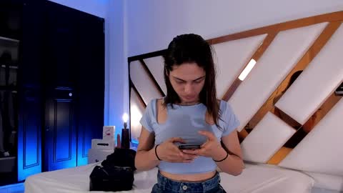 Aron cruz  online show from March 2026 01:16:02 PM