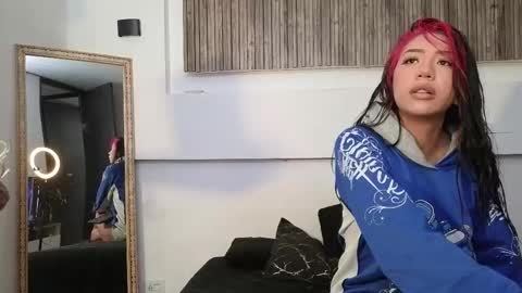 Snapshot of aron_gomez chatting on December 2025 03:22:01 AM aron online show from December 2025 03:22:01 AM