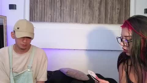 Snapshot of aron_gomez chatting on December 2025 12:40:02 AM aron online show from December 2025 12:40:02 AM