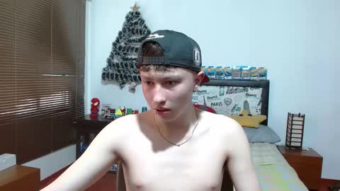 Aaron online show from December 2024 06:34:01 PM