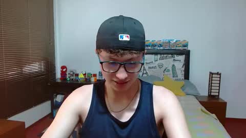 Aaron online show from January 2025 07:06:01 PM