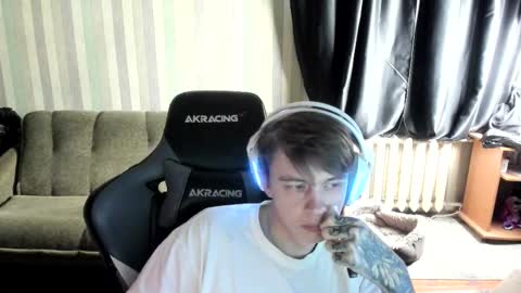 Snapshot of aron_neall chatting on November 2025 08:27:01 AM biggest penis online show from November 2025 08:27:01 AM