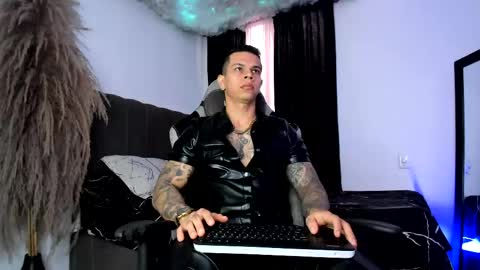 Snapshot of arondark chatting on June 2026 02:28:01 PM DarkMaster online show from June 2026 02:28:01 PM