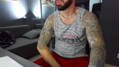 AronGrant online show from November 2025 10:37:01 AM