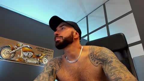 AronGrant online show from November 2025 10:18:02 AM