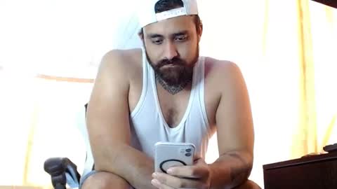 Snapshot of aronmiller404 chatting on February 2026 06:04:02 PM aronmiller online show from February 2026 06:04:02 PM