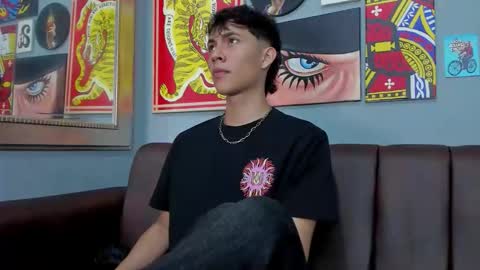 Arontawers online show from March 2026 07:08:01 PM