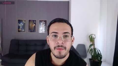 Adrian online show from September 2025 07:24:02 PM