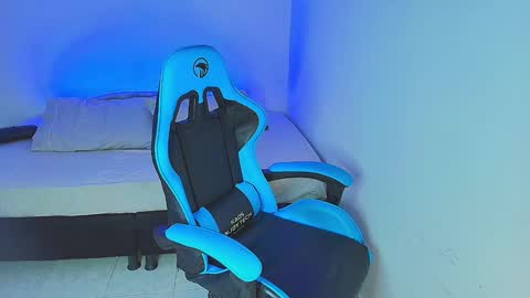 noah and ivy online show from January 2025 03:23:02 AM