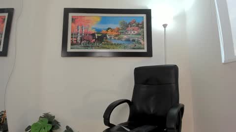   online show from January 2025 10:30:02 PM