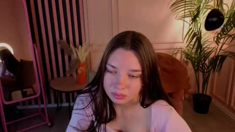 Ariela online show from November 2025 06:21:02 PM