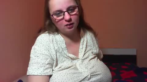 Snapshot of arriana98 chatting on December 2024 03:40:01 AM Arriana online show from December 2024 03:40:01 AM