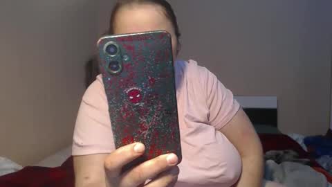 Snapshot of arriana98 chatting on December 2025 06:36:02 PM Arriana online show from December 2025 06:36:02 PM