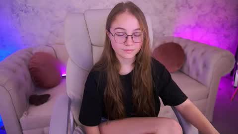 arrinawair online show from October 2025 08:55:02 AM