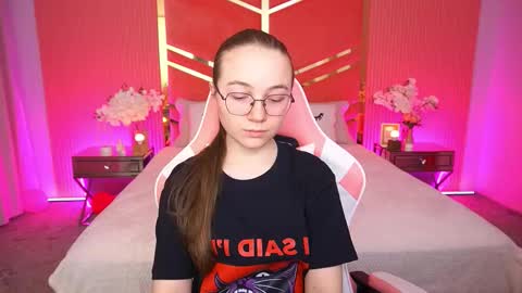 arrinawair online show from December 2025 09:14:02 AM