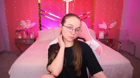 arrinawair online show from February 2026 09:04:02 AM