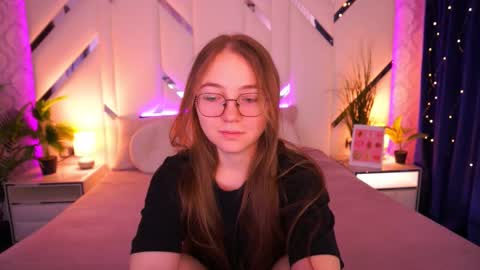 arrinawair online show from February 2026 09:49:02 AM