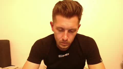 Snapshot of arromwilliam90 chatting on December 2024 05:30:02 PM arromwilliam90 online show from December 2024 05:30:02 PM