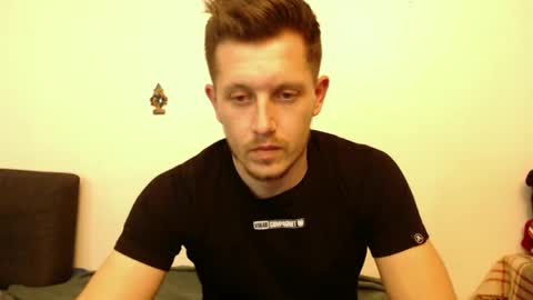 Snapshot of arromwilliam90 chatting on January 2025 06:10:01 PM arromwilliam90 online show from January 2025 06:10:01 PM