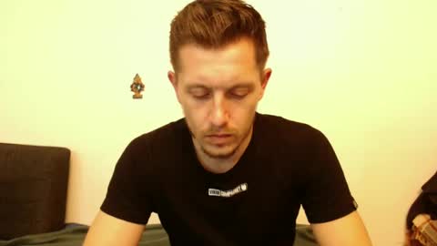 Snapshot of arromwilliam90 chatting on January 2025 01:04:02 PM arromwilliam90 online show from January 2025 01:04:02 PM