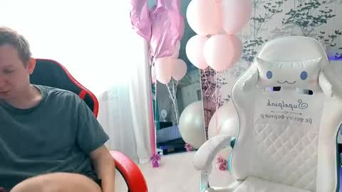 art_cam_ online show from April 2026 07:53:01 AM