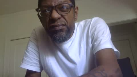 Arteblazze not daddy boy bitch or nigga online show from May 2026 06:42:02 PM