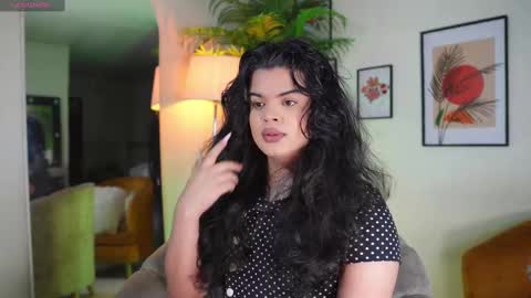 Chloe  online show from March 2025 06:00:02 PM