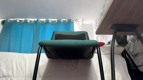   online show from December 2024 09:21:01 AM