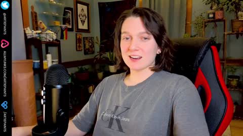 Artie Paints online show from December 2024 04:21:01 AM