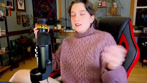 Artie Paints online show from December 2024 10:51:02 PM