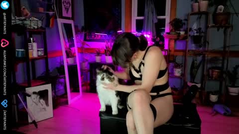 Artie Paints online show from December 2024 11:06:02 PM