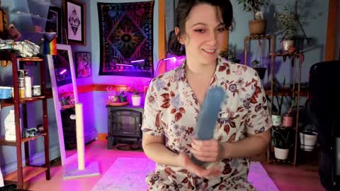 Artie Paints online show from December 2024 01:39:02 AM